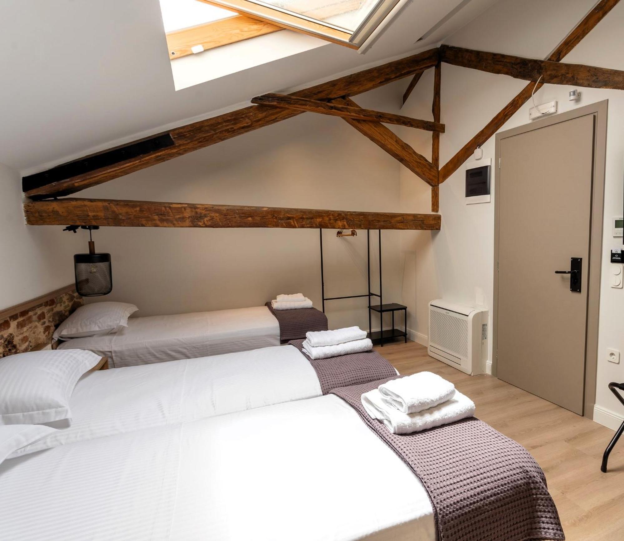 Issa Lesvos Hostel Mytilíni Kültér fotó